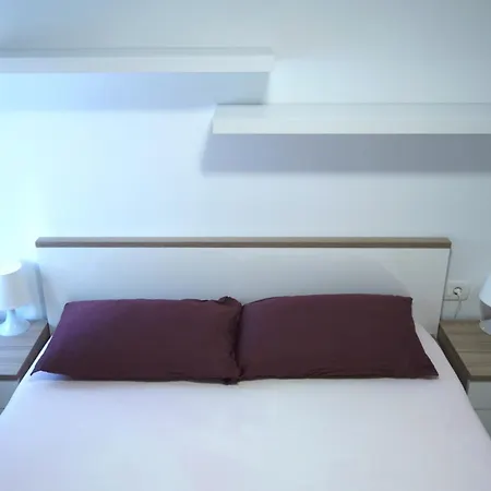 بيت شباب Hostel Pirano *
