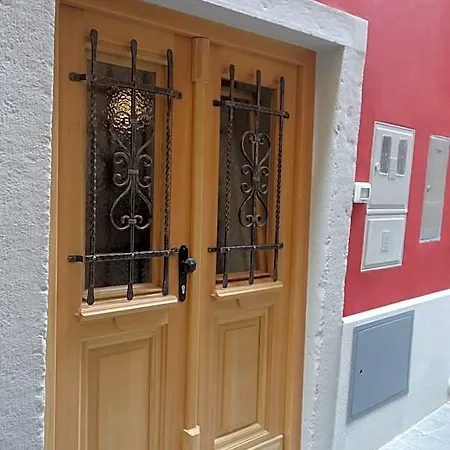 بيت شباب Hostel Pirano