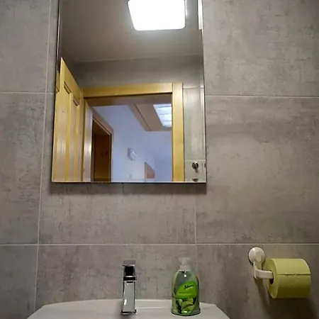 بيت شباب Hostel Pirano بيران
