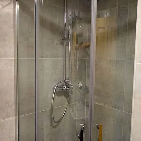 بيت شباب Hostel Pirano *