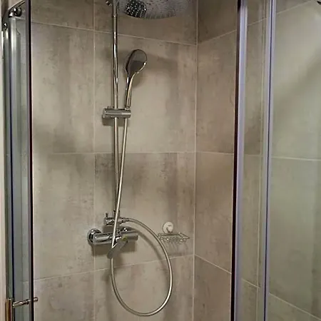 بيت شباب Hostel Pirano *