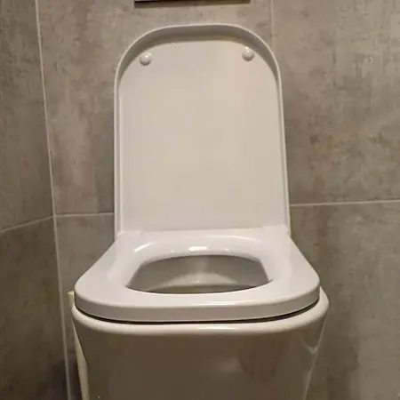 بيت شباب Hostel Pirano *