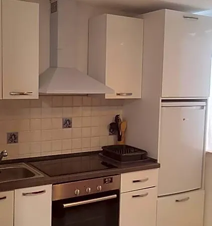 بيت شباب Hostel Pirano بيران